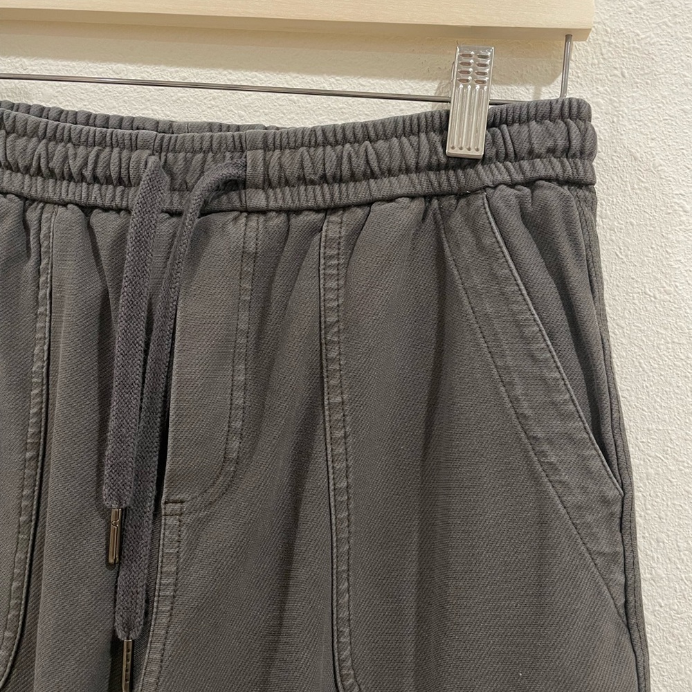 Athleta Farallon Cargo Crop Pants in Cypress Green Size 4 - Picture 3 of 9